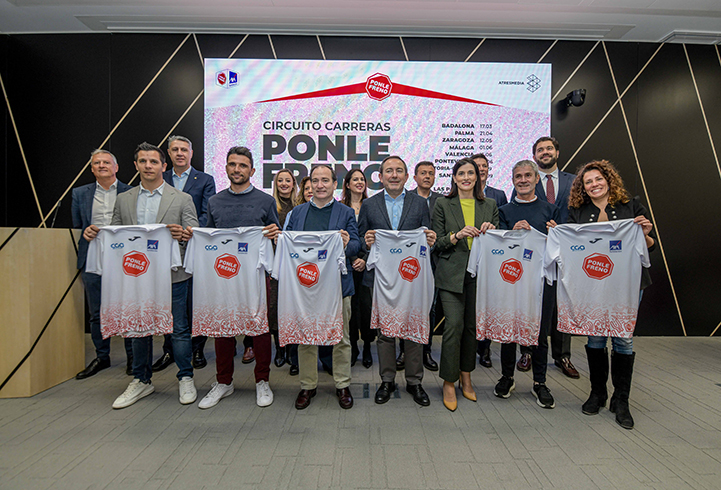 Nueve de cada diez conductores consideran la moto como una solución para la movilidad y el aparcamiento urbano