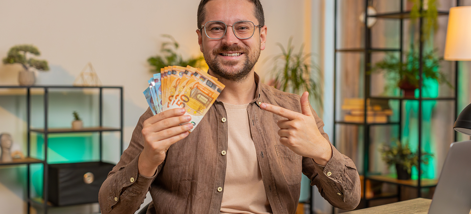 Los que invierten, los que ahorran